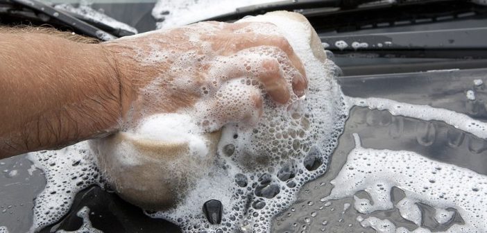 Mycie samochodu i szyb